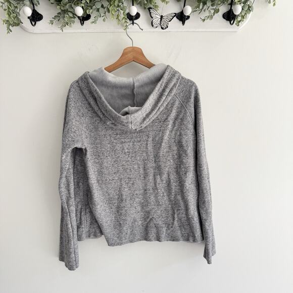 Women’s Ugg Grey Hoodie Sweatshirt Medium WW22 - Picture 3 of 3